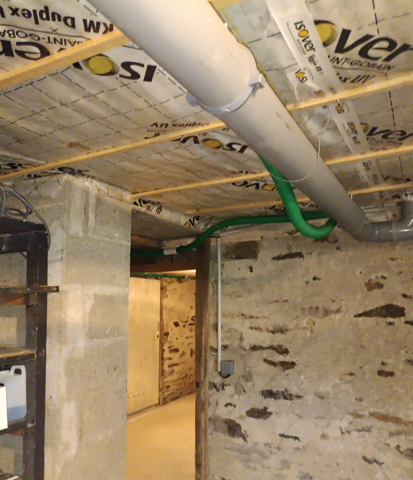 Passage de fibre dans un local en pierre